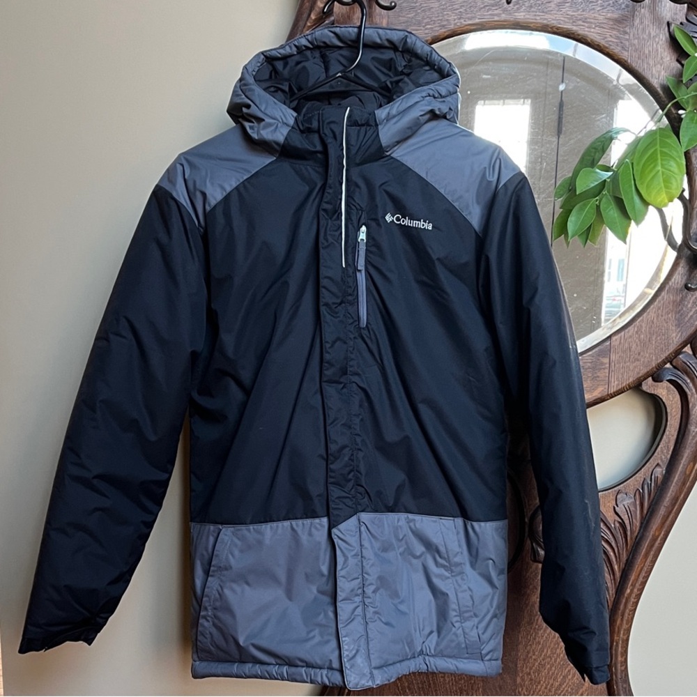 Boys XL Winter Jacket in Black and Gray
